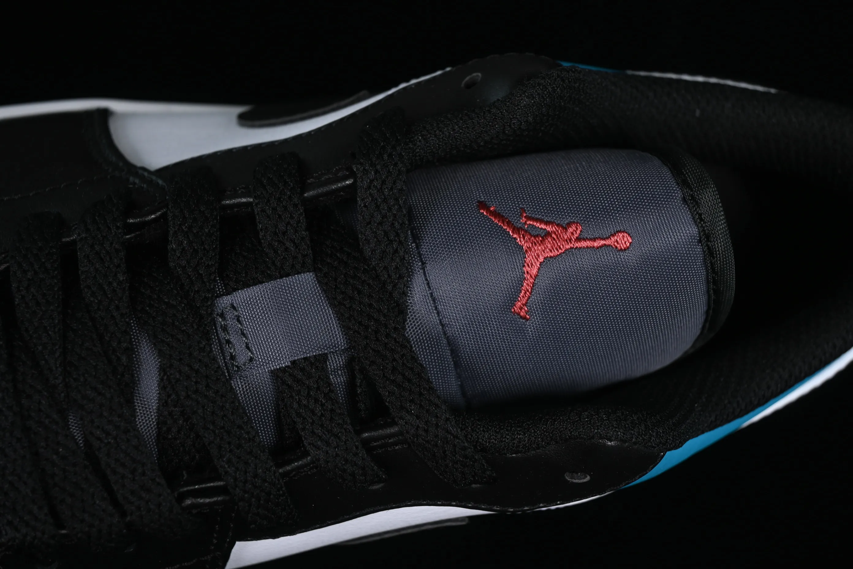 All categories Air Jordan Jordan series basketball shoes Air Jordan 1 Low G version pure original Air Jordan 1 Low AJ1 Joe 1 color matching cultural low-top casual sneakers 553558-154